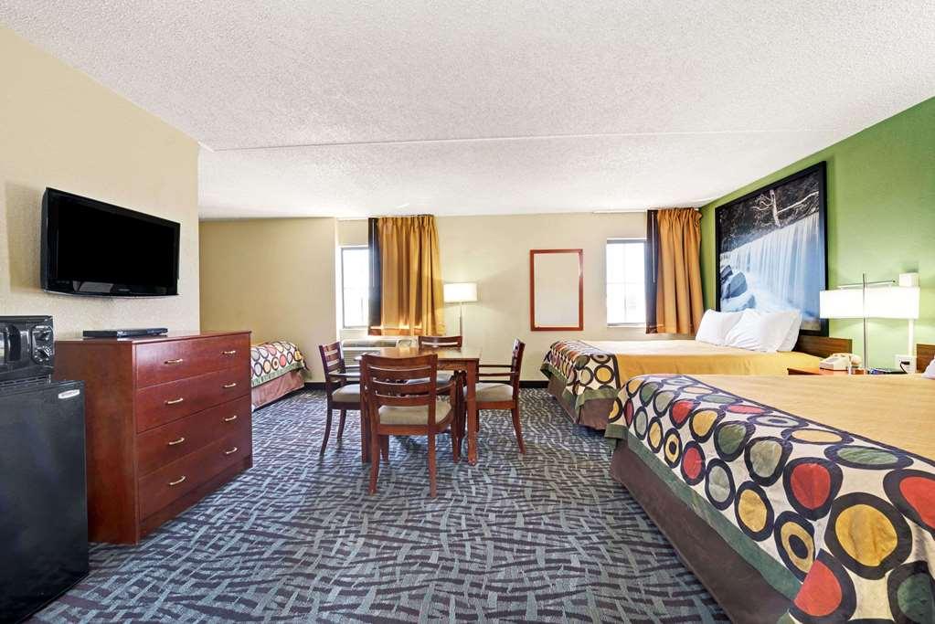 Spark By Hilton Wichita East Bilik gambar