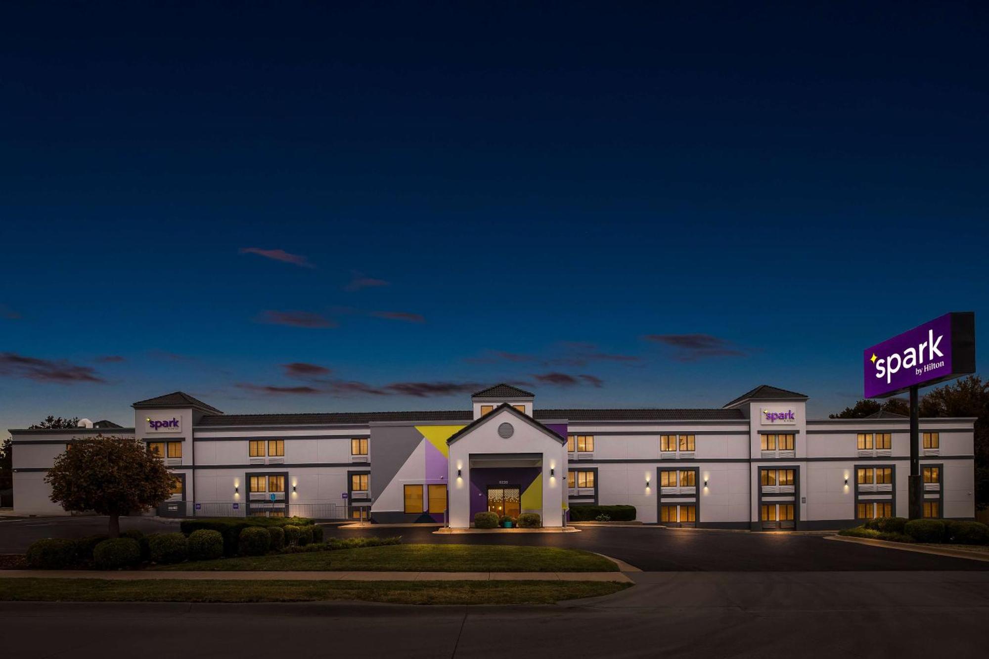 Spark By Hilton Wichita East Luaran gambar
